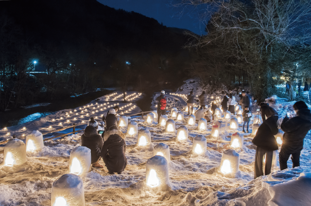 湯西川温泉　かまくら祭